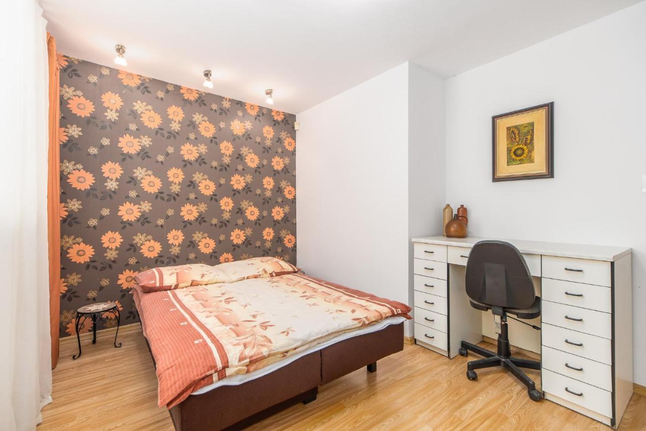 Pod Roza Wiatrow Apartment Kolobrzeg Exterior photo
